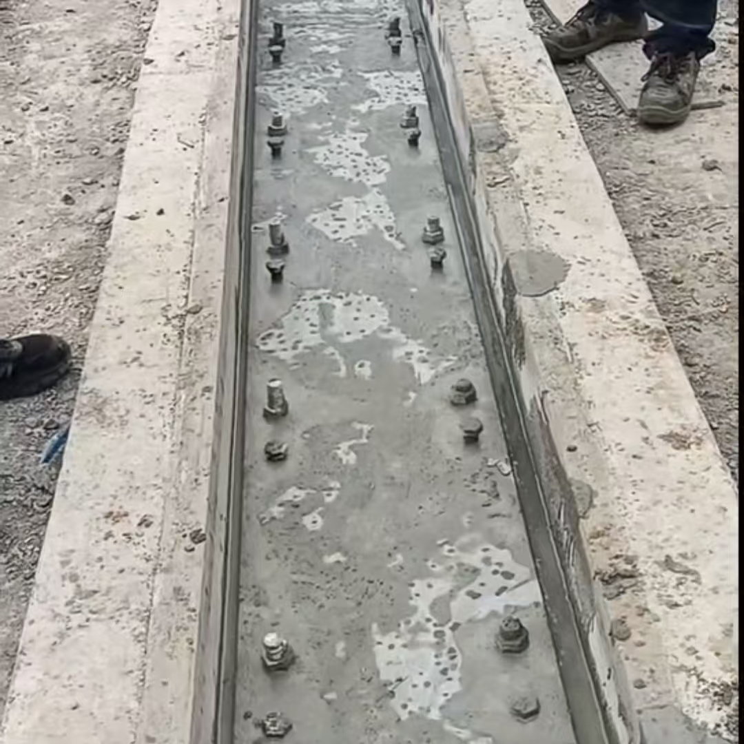 海沧港口码头起重机龙门吊重型机械设备稳固用早强快凝轨道胶泥